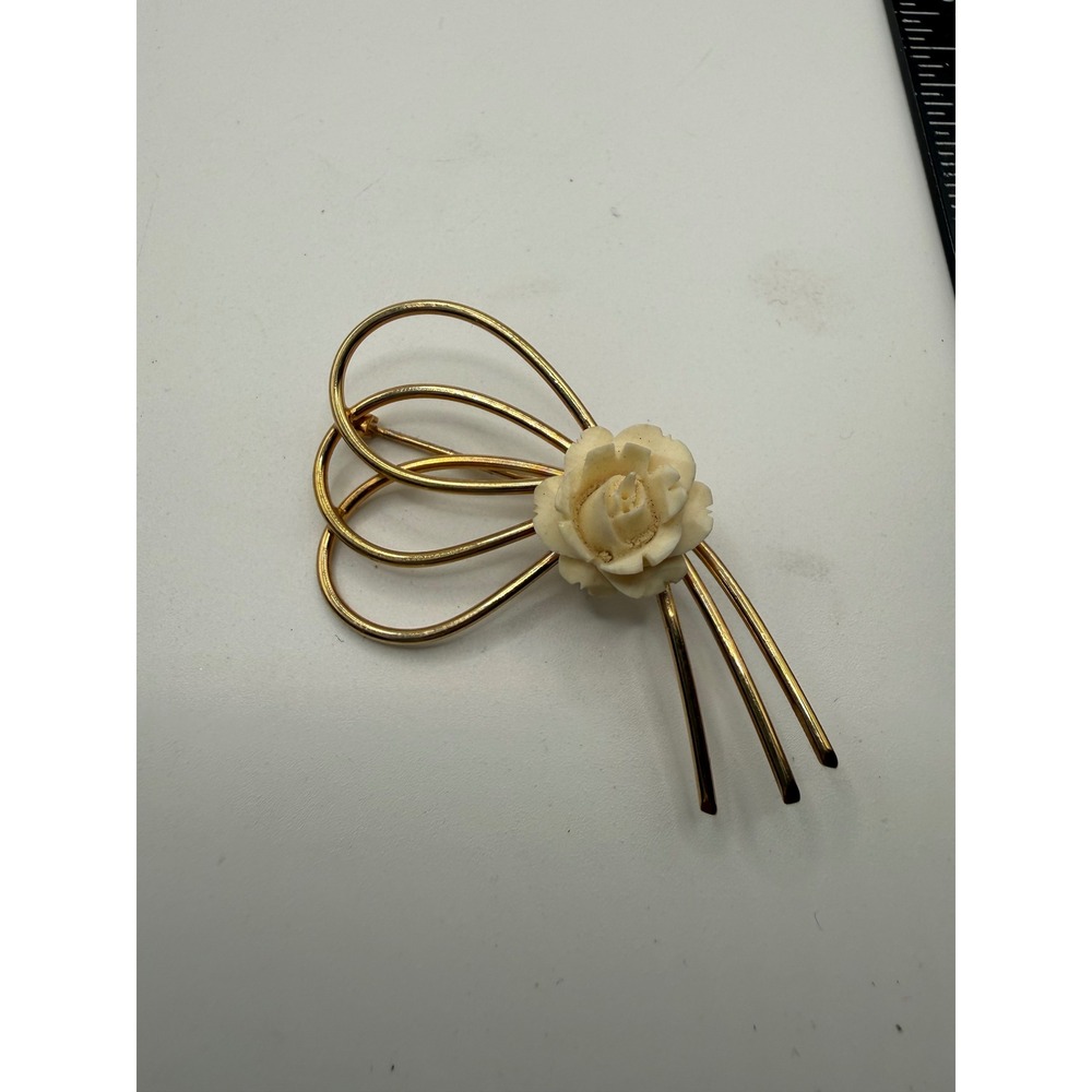 Vintage Gold Tone Bow Brooch Carved Cream Rose Floral Pin Mid Century Style